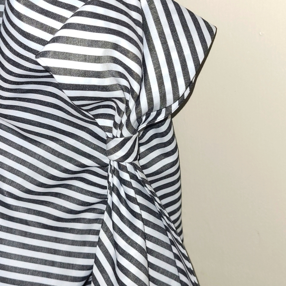 Young 17 black and white striped one shoulder dress with side bow. - Picture 3 of 4